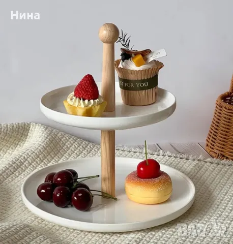 Кръгла двуетажна стойка Axentia, бамбукова рамка, 2 нива, цвят шам фъстък, снимка 6 - Прибори за хранене, готвене и сервиране - 47901767