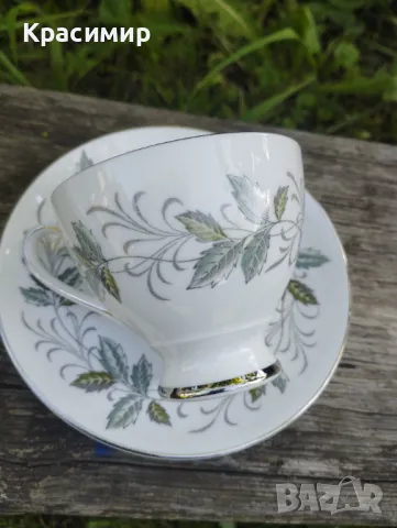 Royal Tuscan - Rondeley Наистина елегантни чаши с чинийки от тоскански костен порцелан 15 лв. за бр., снимка 5 - Антикварни и старинни предмети - 47723777