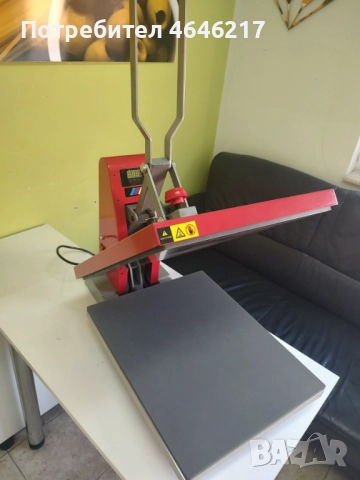 Термотрансферна преса за тениски и dtf