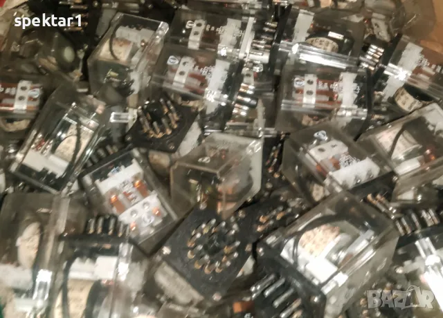 релета 3 групи превключващи контакта 10А бобини от 24 до 220 в0, снимка 1