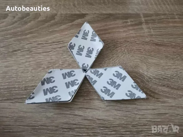 червено лого със сребрист кант Mitsubishi 11.5 см, снимка 2 - Аксесоари и консумативи - 49989500