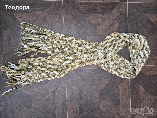 Зимен шал H&M, снимка 2 - Шалове - 52744022