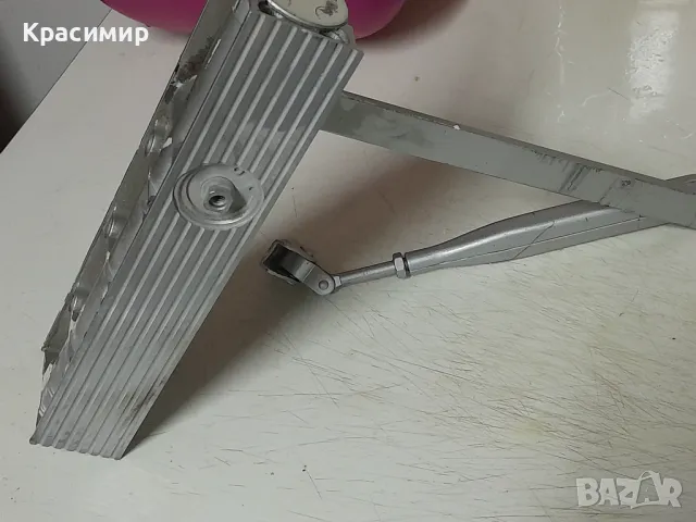 Продавам немски автомат за врата