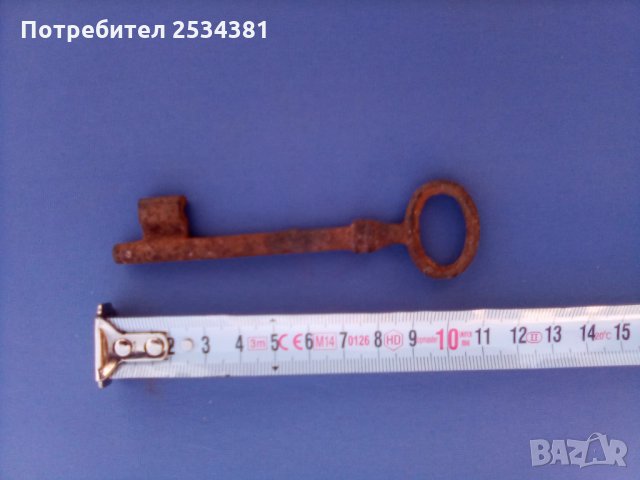 Стар метален ключ за врата 2