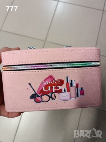 чанти за козметика 