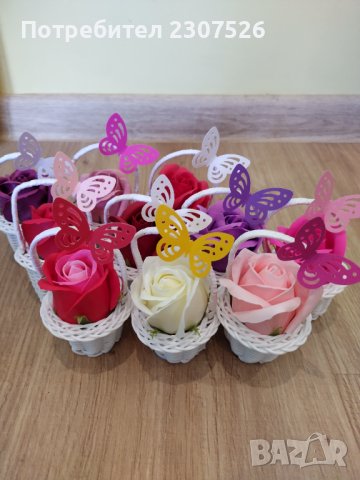 Цветя , снимка 8 - Изкуствени цветя - 44087184