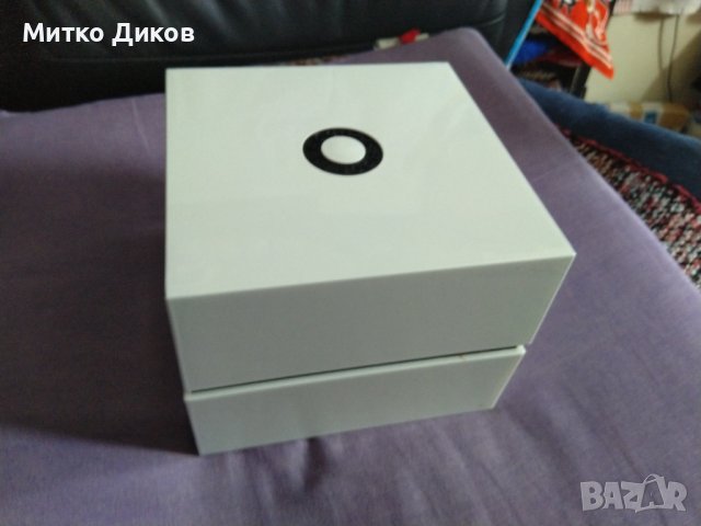 Rochas paris watches кутия за часовник с резервна част верижка възглавничка нова 149х149х114мм, снимка 1