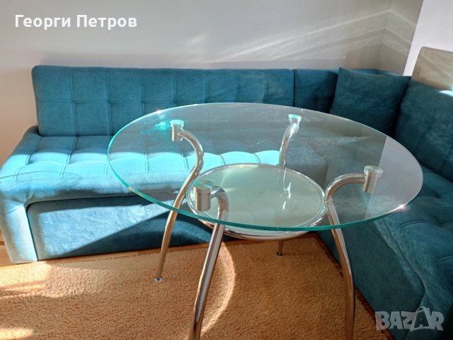 Стъклена маса на две нива, снимка 2 - Маси - 52377807