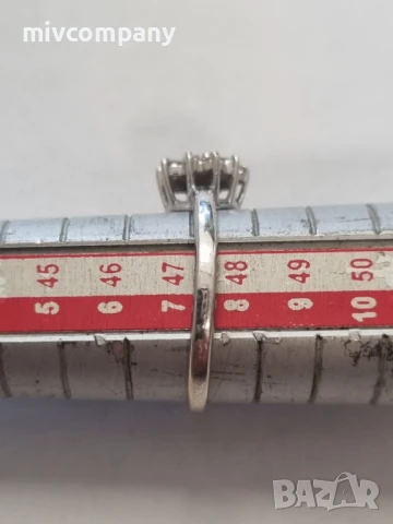 Златен пръстен с диаманти  1.78гр.18К(бяло злато)+сертификат, снимка 4 - Пръстени - 51357986