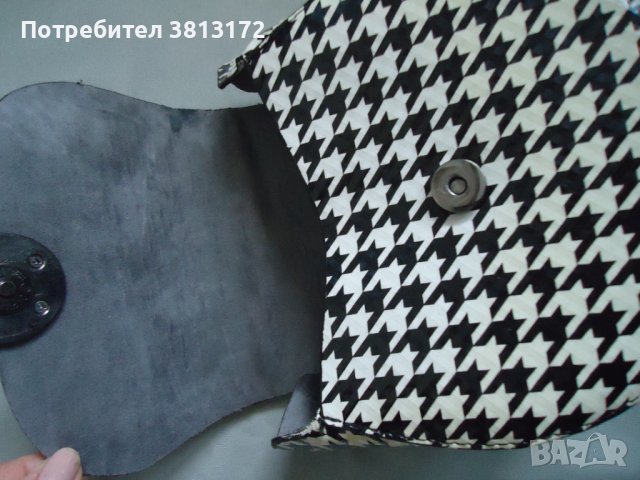 дамска чанта, снимка 2 - Чанти - 43440143