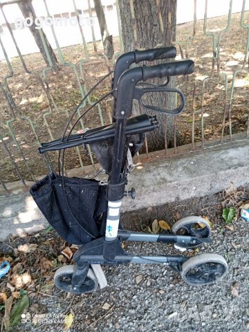 Алуминиева олекотена проходилка, ролатор , снимка 16 - Ролатори - 37622383