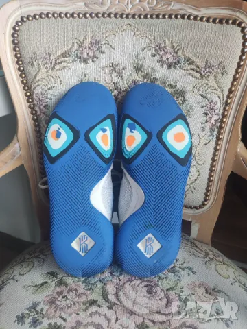 баскетболни маратонки Nike Kyrie 3 Duke Brotherhood, снимка 5 - Маратонки - 50276102