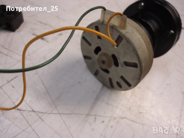 Малък мотор-редуктор, снимка 2 - Електродвигатели - 53422514