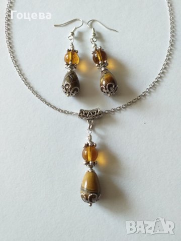 Прекрасния ни комплект бижута обици и колие с камъни Тигрово око и Венецианско стъкло цвят кехлибар, снимка 4 - Бижутерийни комплекти - 36913416
