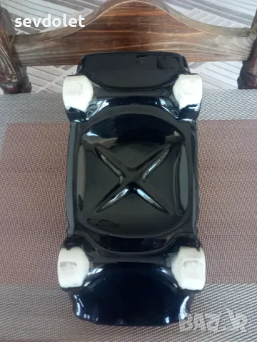 Интересна и красива,колекционерска бутилка., снимка 9 - Други - 48842337