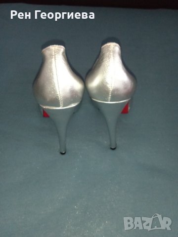 Продавам оригинални дамски обувки Christian Louboutin, снимка 5 - Дамски обувки на ток - 43814601
