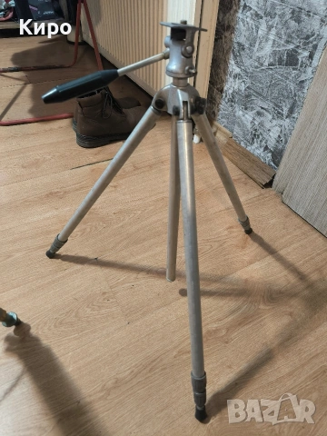 Продавам геодезически стативи и лазерен нивелир, снимка 7 - Други инструменти - 53486766