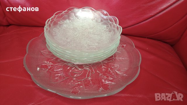Комплект от голяма чиния за торта и 6 малки, стъклен , снимка 3 - Прибори за хранене, готвене и сервиране - 43625622