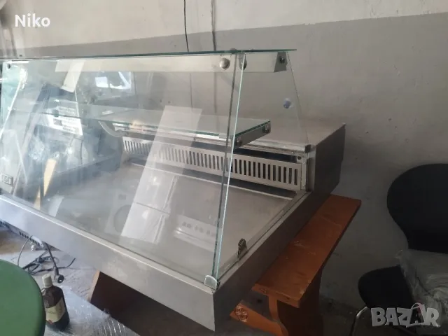 Настолна хладилна витрина , снимка 2 - Хладилни витрини и фризери - 50335965