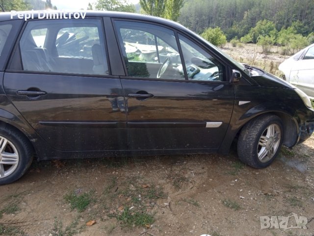 Продавам рено Гранд Сценик 2 на части, снимка 10 - Автомобили и джипове - 37785575
