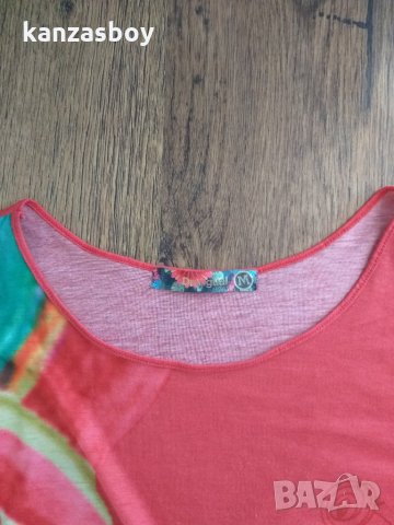 Desigual  - страхотна дамска блуза, снимка 5 - Тениски - 33634734