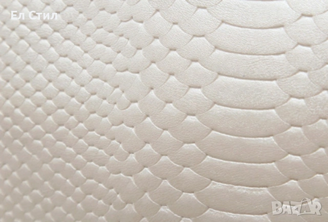 Дамска чанта с декорация от бяла змийска кожа., снимка 8 - Чанти - 53309907