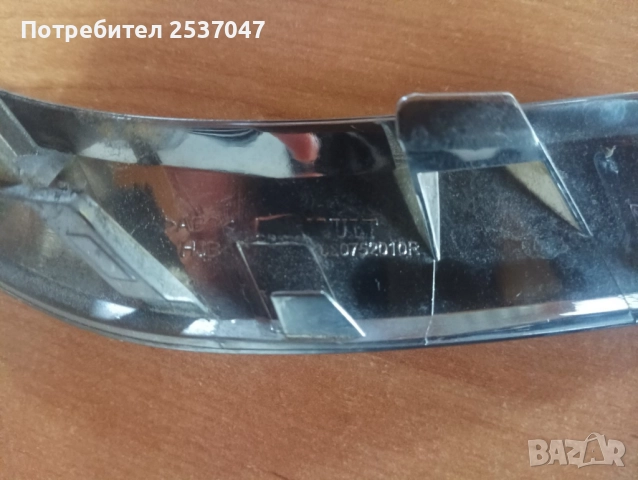 Лайсна предна броня, под фара RENAULT Captur II лява 620752010R, снимка 3 - Части - 52463028