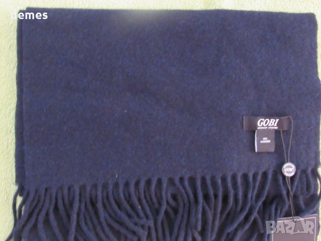 Нов кашмирен тъмно син шал  GOBI, Монголия, снимка 2 - Шалове - 27963156