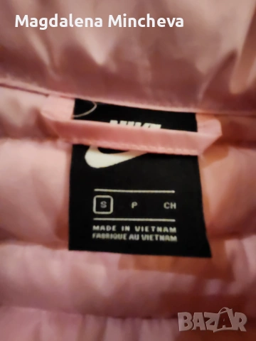 Дамска грейка Nike , снимка 4 - Якета - 53275375