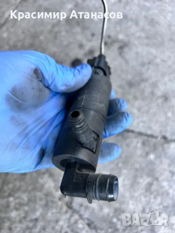 Помпичка чистачки фарове  за Тойота Авенсис Т25.2003-2008г, снимка 2 - Аксесоари и консумативи - 48736102