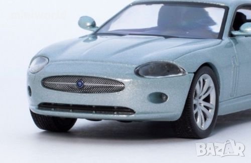 Jaguar XK Coupe 2005 - мащаб 1:43 на ДеАгостини модела е нов в блистер, снимка 3 - Колекции - 44025919