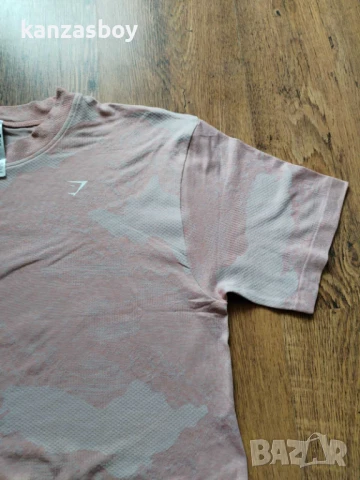 Gymshark Adapt Camo Seamless Crop Top - страхотна дамска тениска М, снимка 7 - Тениски - 51030889