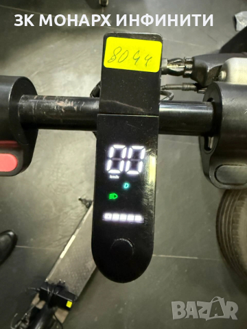 Електрическа тротинетка+зарядно, снимка 10 - Скейтборд, ховърборд, уейвборд - 53057890