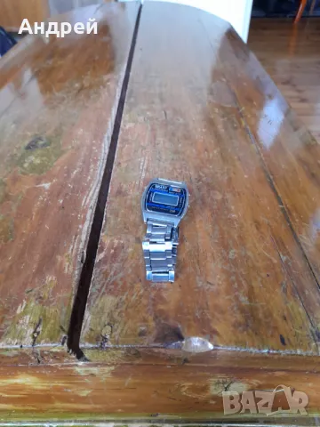 Стар електронен часовник Sharp