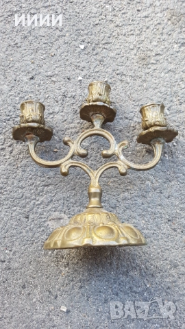 Бронзов свещник , снимка 2 - Антикварни и старинни предмети - 51859165