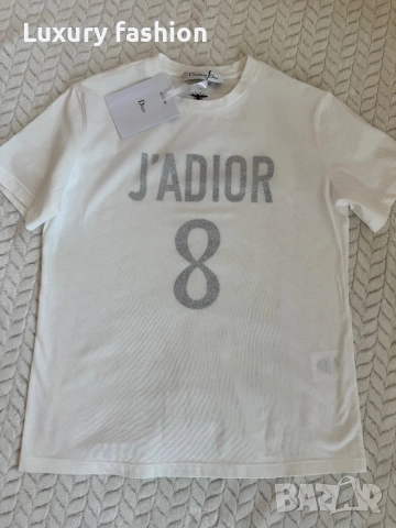 Дамско тениски Dior, снимка 3 - Тениски - 52875937