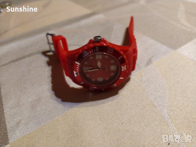 Дамски часовници, снимка 8 - Дамски - 35641059