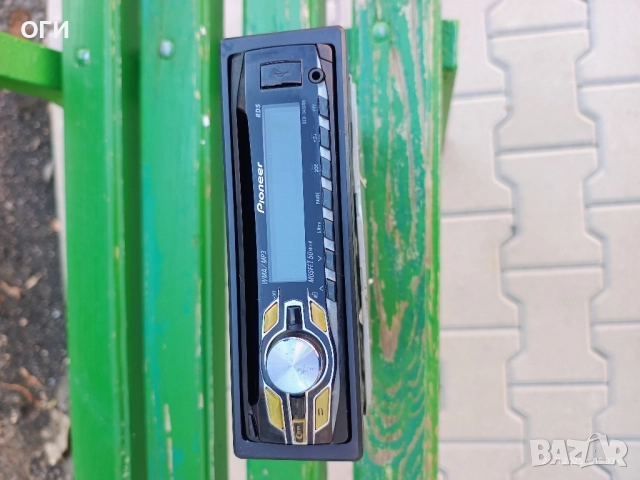 Радио за кола CD/USB, снимка 4 - Радиокасетофони, транзистори - 52528488
