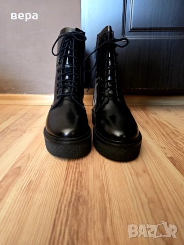 Продавам боти тип кубинки, снимка 2 - Дамски боти - 51893546