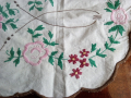Каре с ръчна бродерия от социализма , снимка 3