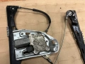 Преден ляв ел.механизъм на стъклото за Mercedes C-class W203, снимка 2