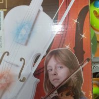 Цигулка,с батерии или лък, снимка 5 - Играчки за стая - 33362751