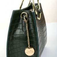 Дамска масленозелена кожена чанта марка Lattemiele , снимка 3 - Чанти - 37114762