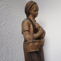 57 см. Момиче с петел Невероятна много стара дървена статуя , снимка 5 - Статуетки - 28940369