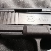 Glock 17 GEN 5 , снимка 3 - Бойно оръжие - 43089910