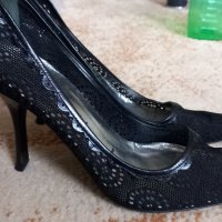Изящни дантелени обувки, снимка 2 - Дамски елегантни обувки - 43355340