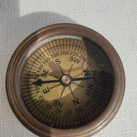 Компас от масивен бронз със слънчев часовник, снимка 4 - Морски сувенири - 43256668