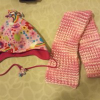 Момичешки зимен комплект, снимка 1 - Шапки, шалове и ръкавици - 27467960