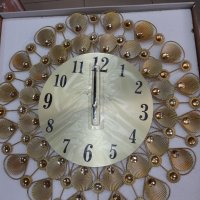 Часовник златен Паун, безшумен механизъм, снимка 2 - Стенни часовници - 37527273