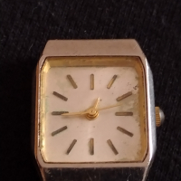 Дамски часовник SEIKO JAPAN интересен модел много стар - 26865, снимка 1 - Дамски - 36549089